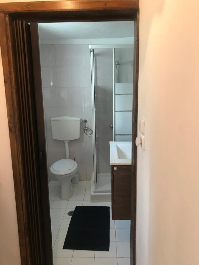 Gourgiana Apartments Andrítsaina Eksteriør bilde